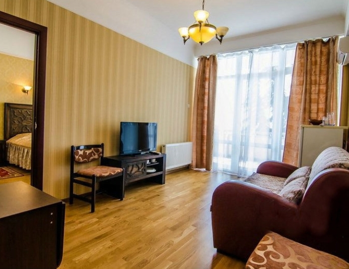 Люкс 2-комнатный, 5-й этаж, юг (корп.3) - Санаторий «Родина»