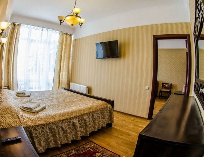 Люкс 2-комнатный, 5-й этаж, юг (корп.3) - Санаторий «Родина»